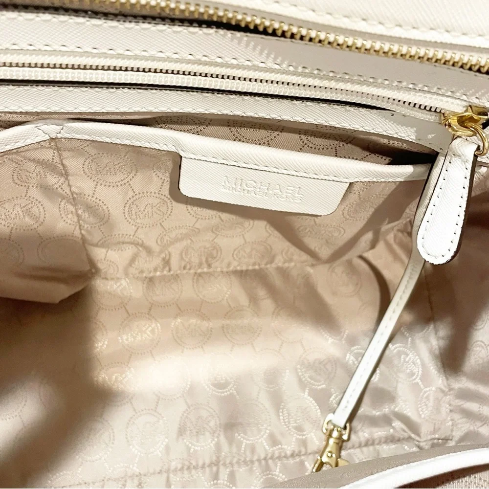 MICHAEL KORS Pink Canvas w/ White Leather Trim‎ Handbag Satchel Crossbody Bag